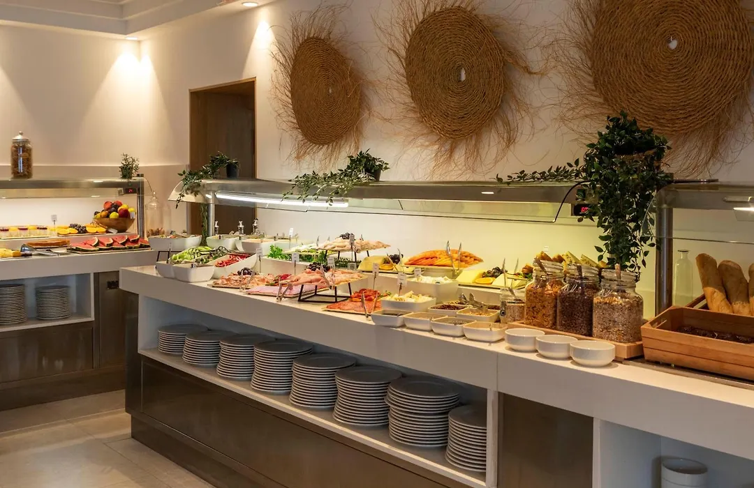 Flacalco Hotel & Apartments-1