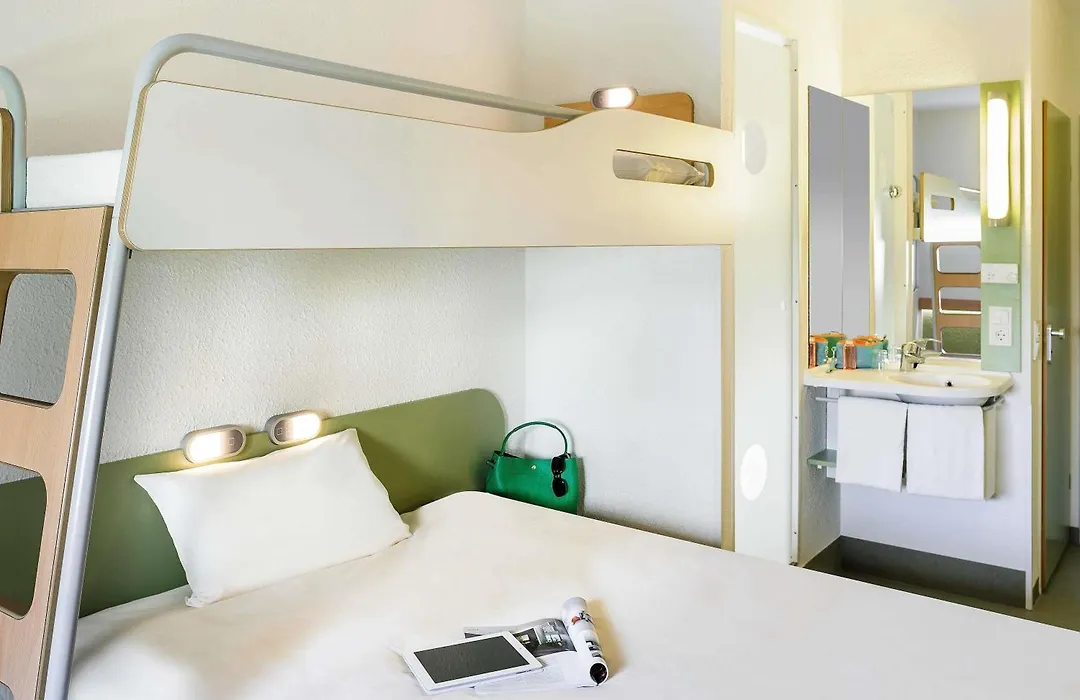 ibis budget Bordeaux Centre Bastide-1