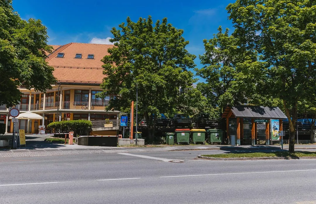 Pension Union-1
