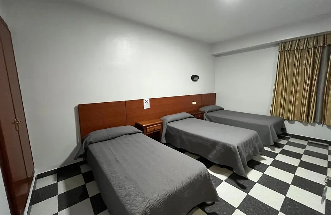 Hostal Blumen-1