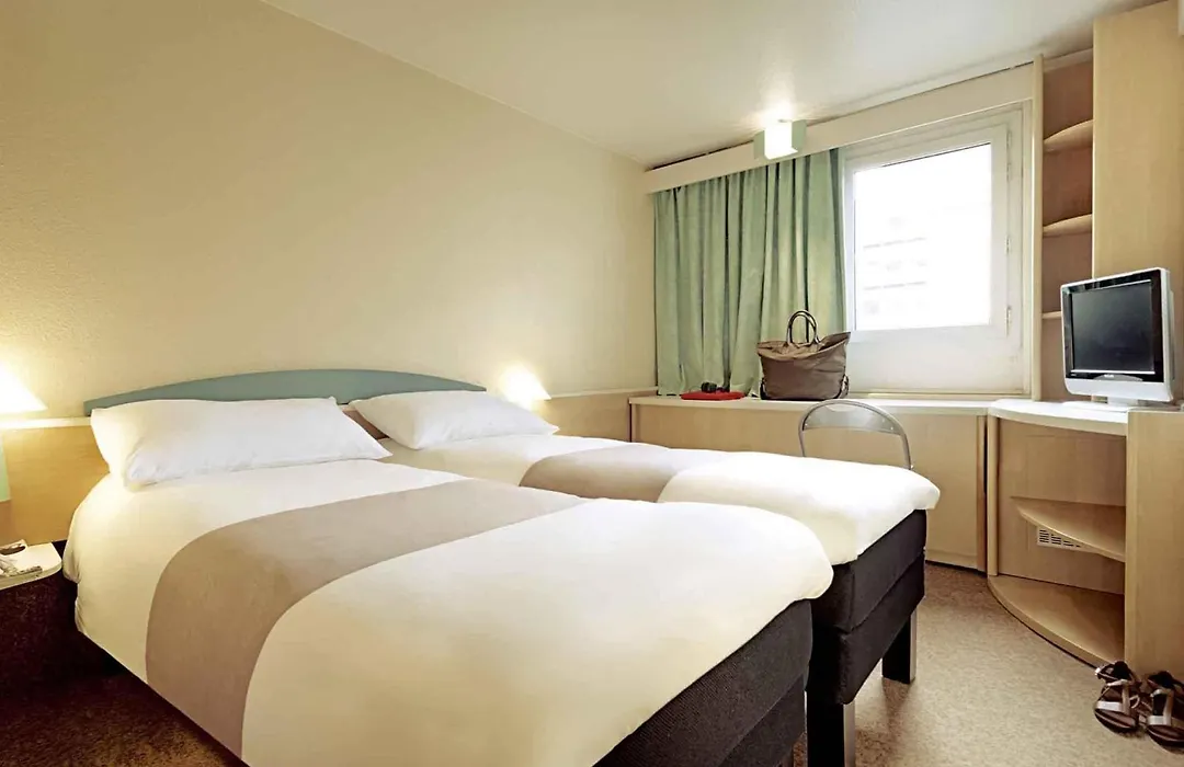 Ibis Istres Trigance-1