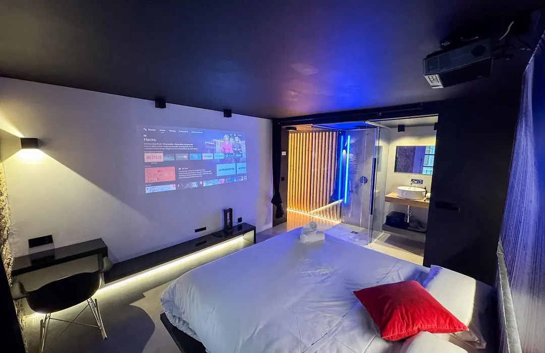 The Black Boutique -- Turistea Suites-1