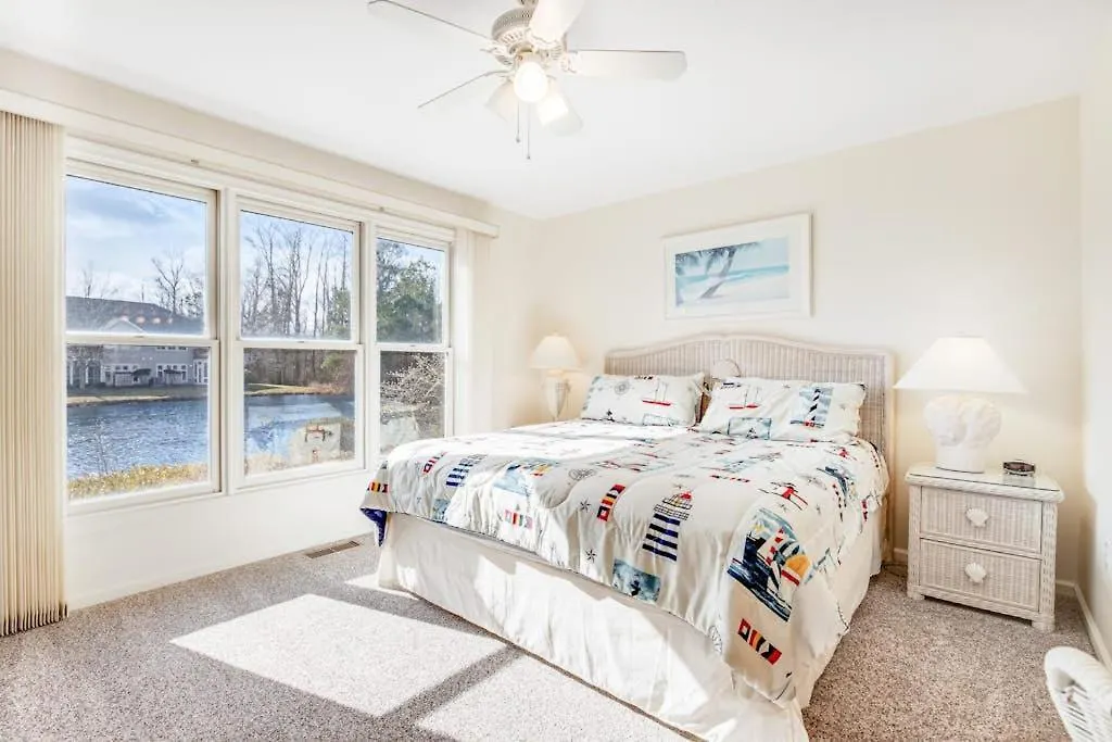 Sea Colony - 55040 Pine Lake-1