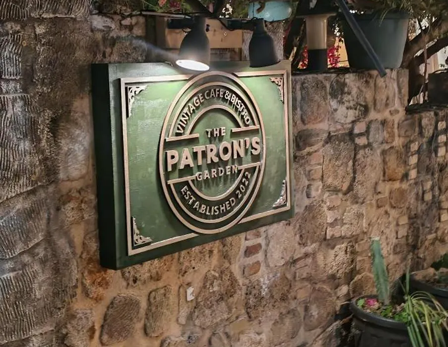 Patron Hotel-1