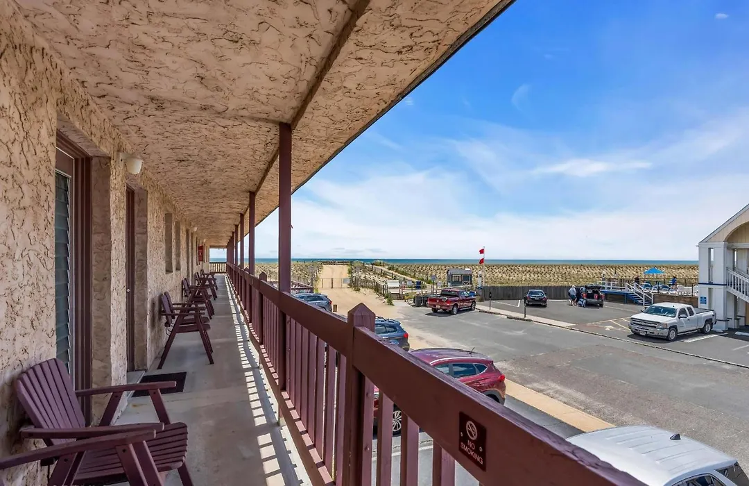 Windswept Motel-1