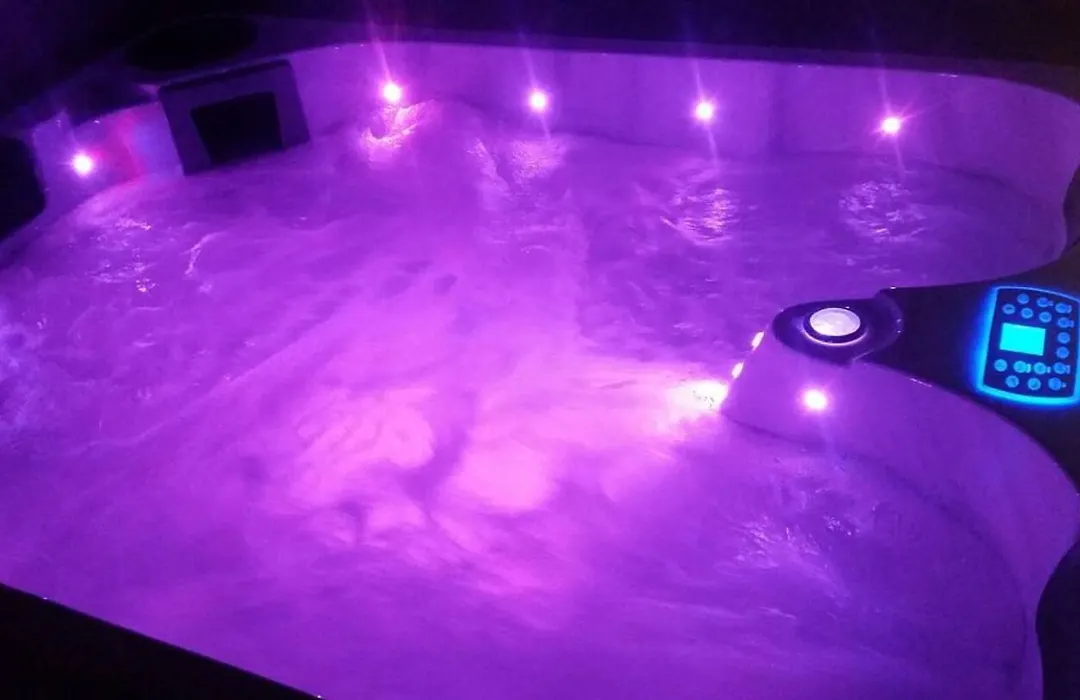 Estrella avec jardinet et Spa en option-1