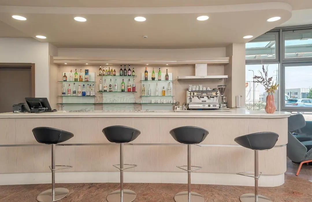 B&B HOTEL Settimo Torinese-1