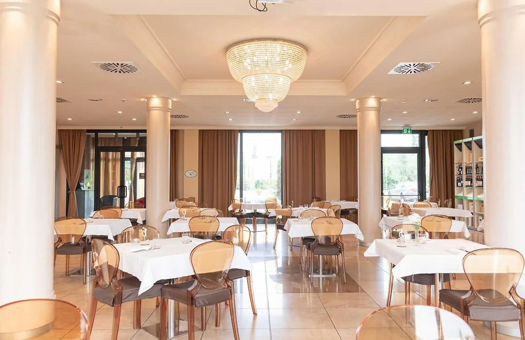 Grand Hotel Forlì-1