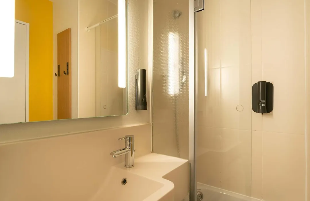 B&B HOTEL Vannes Est Golfe du Morbihan-1