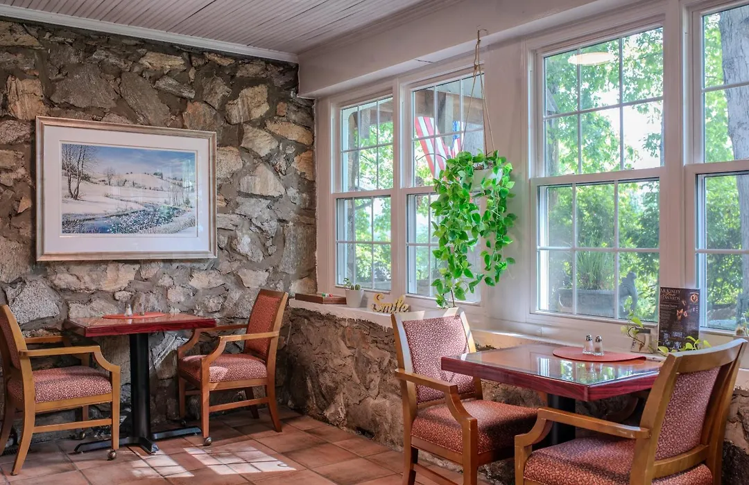 Mckinley Edwards Inn-1
