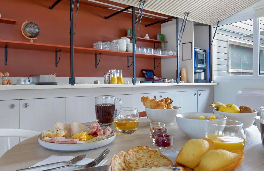 ibis Styles Aubagne Gemenos-1