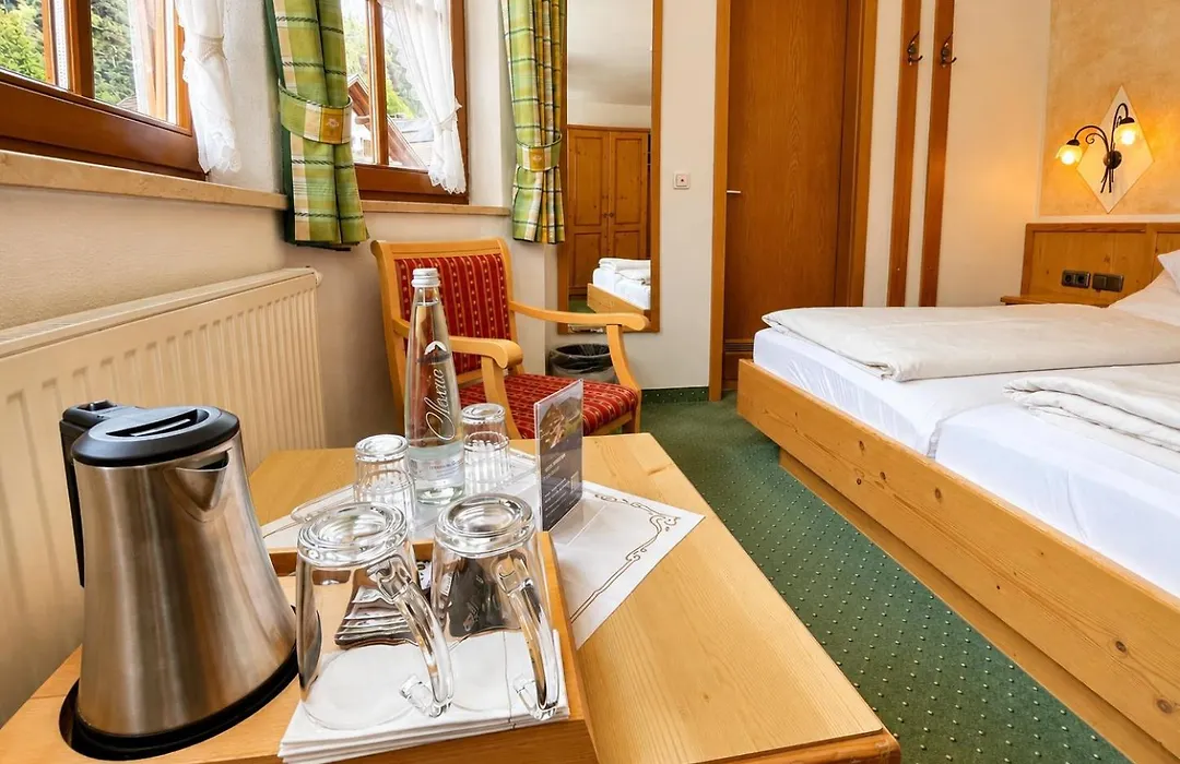 Hotel Schatten-1