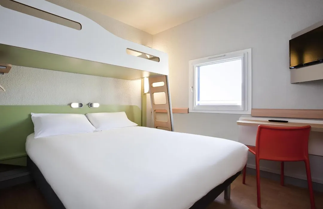 ibis budget Pontault Combault RN4 Marne La Vallée-1