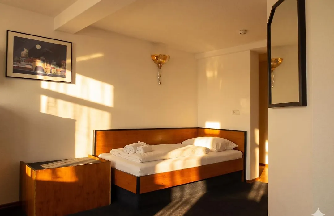 Malerwinkel Hotel-1