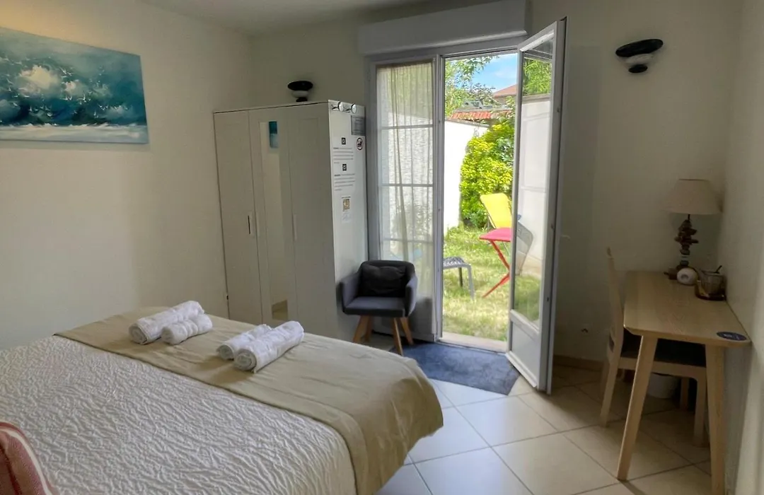 Hôtel et Chambres d'hôtes Les Mureaux - Les chambres de la Marina-1