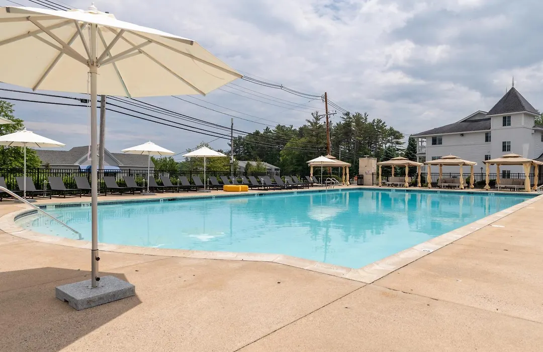 Driftaway Hotel And Pool-1