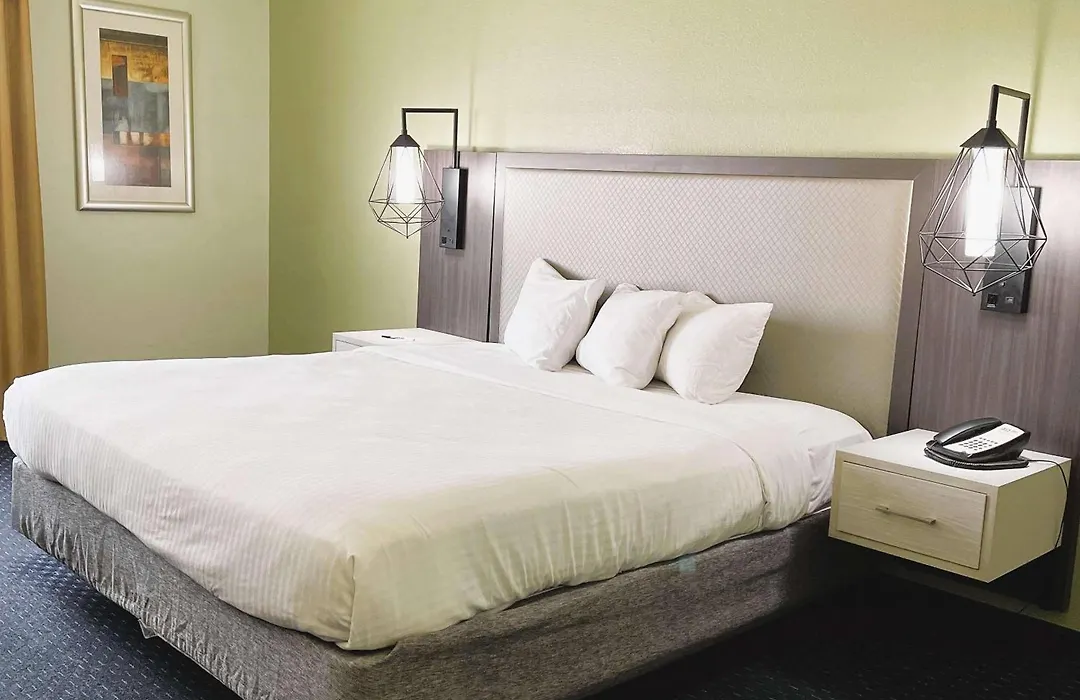 Park Inn By Radisson Albany-1