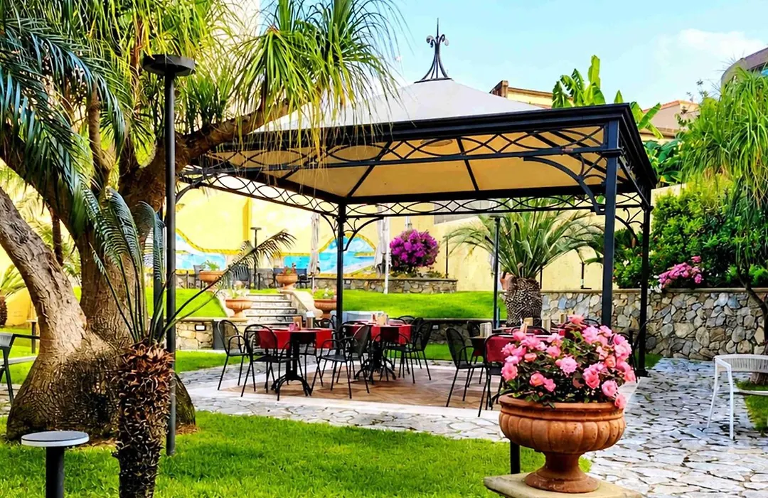 Hotel Garibaldi-1