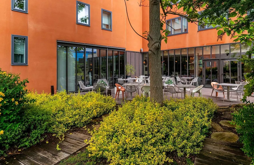 Novotel Suites Reims Centre-1