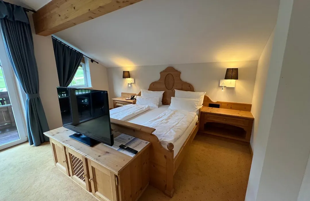 Hotel Alpengasthof Löwen-1