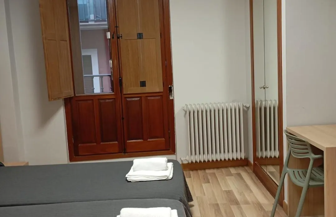 Bearan Bar & Rooms-1