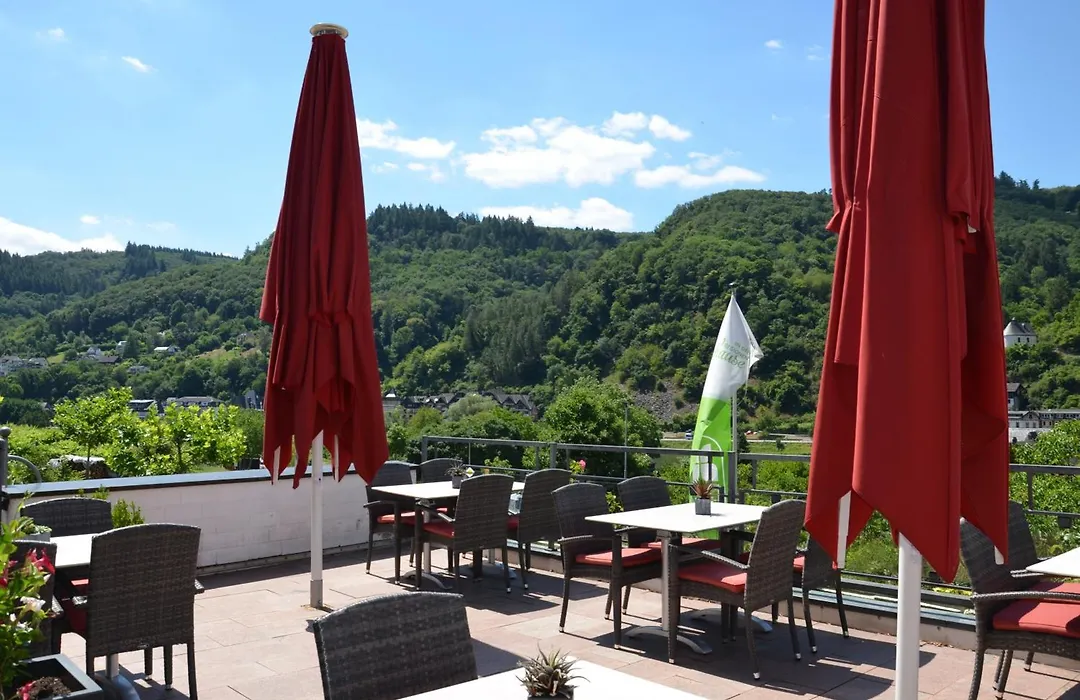 Flair Hotel Am Rosenhuegel - Garni-1