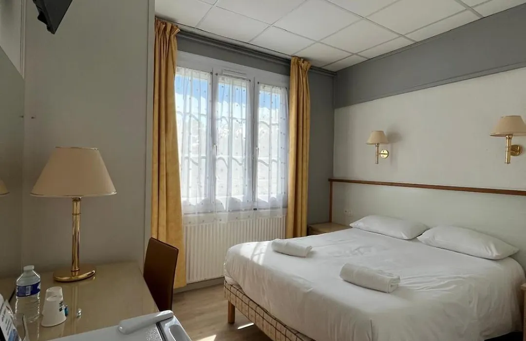Hotel De La Mer-1