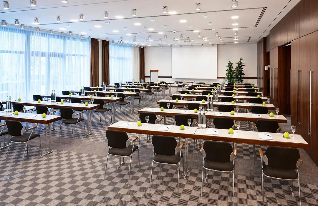 Dorint An der Kongresshalle Augsburg by Sunday Hotels-1