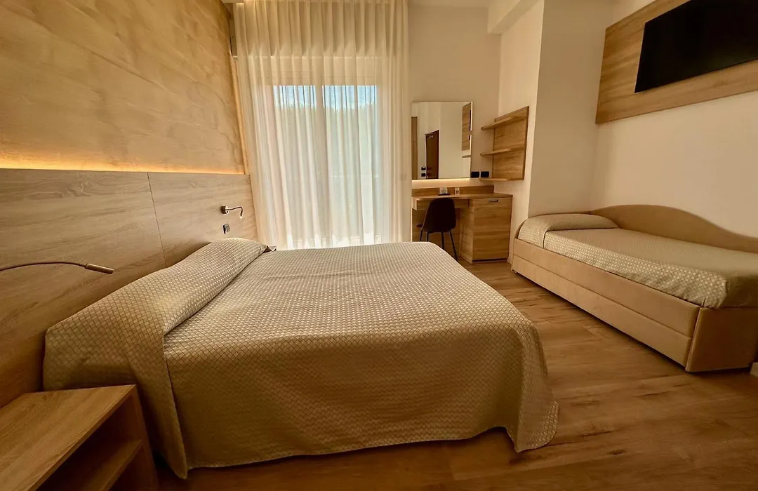 Hotel Beau Rivage Pineta-1