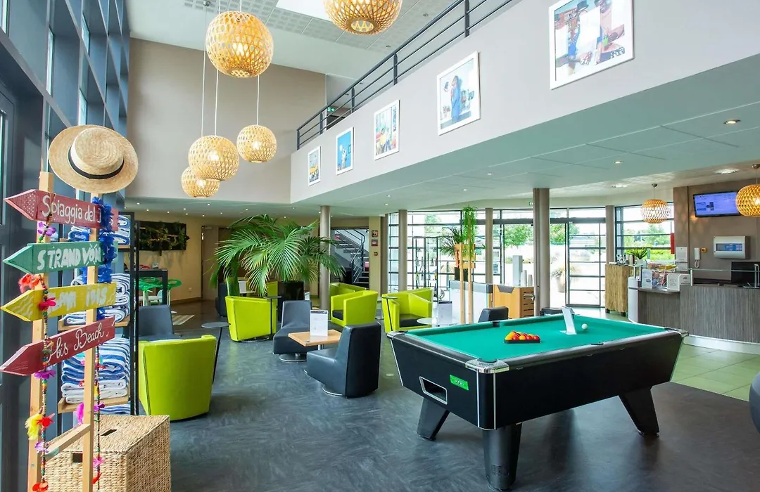 Hôtel Ibis Styles Bourges - Piscine extérieure chauffée - Restaurants à proximité-1