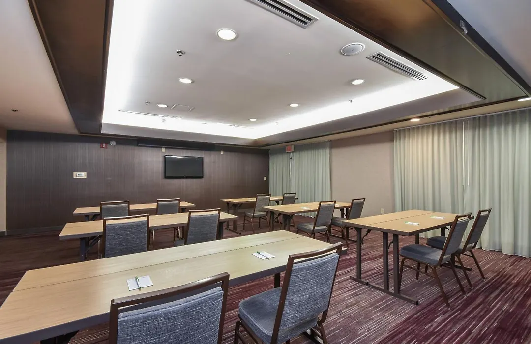 Courtyard By Marriott Charlotte Matthews-1