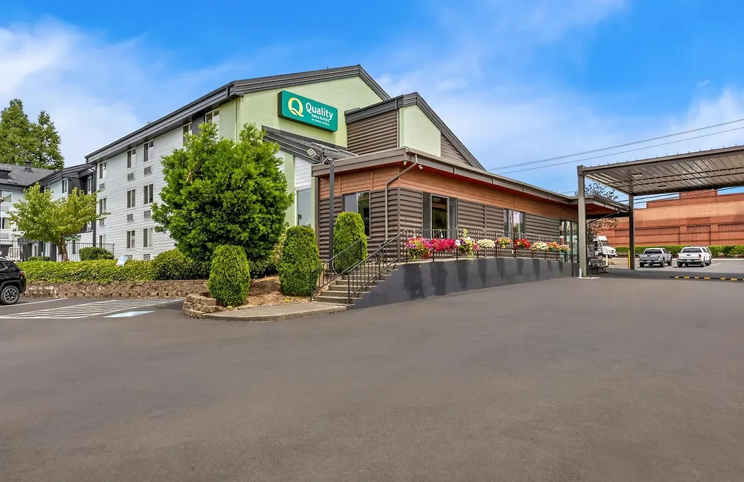 Quality Inn & Suites Clackamas - Portland-1