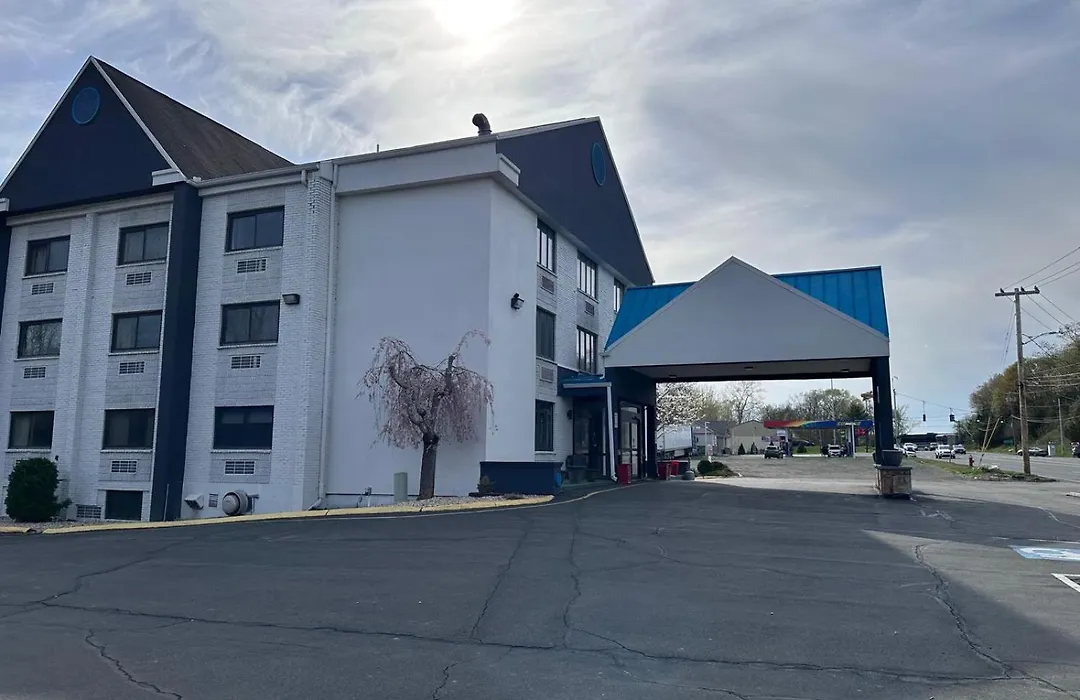 Cromwell Inn - Middletown-1