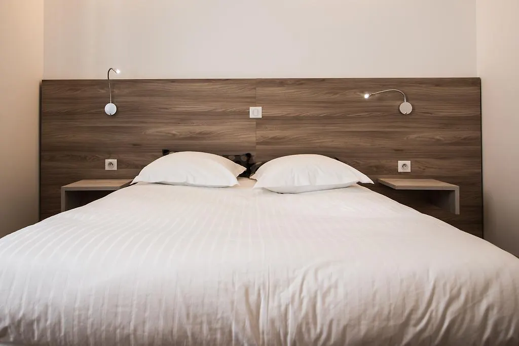 Hotel Les Voyageurs-1