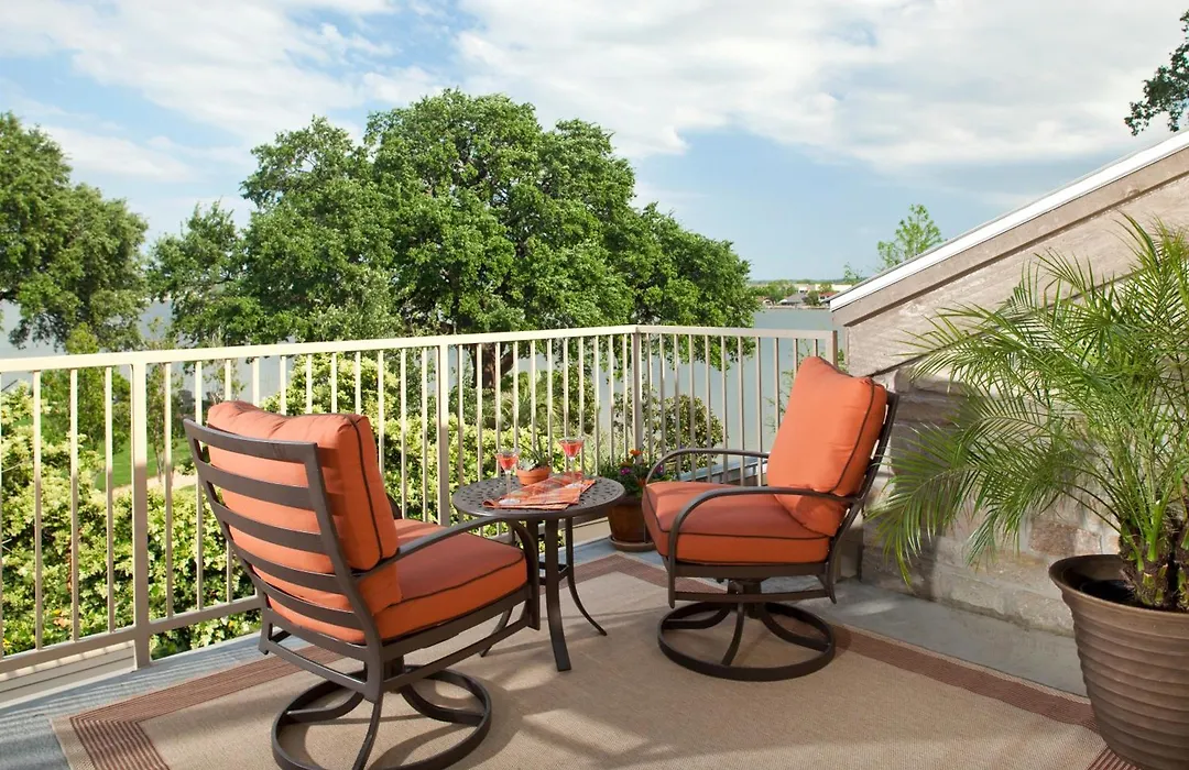 Inn On Lake Granbury A Boutique Hotel-1