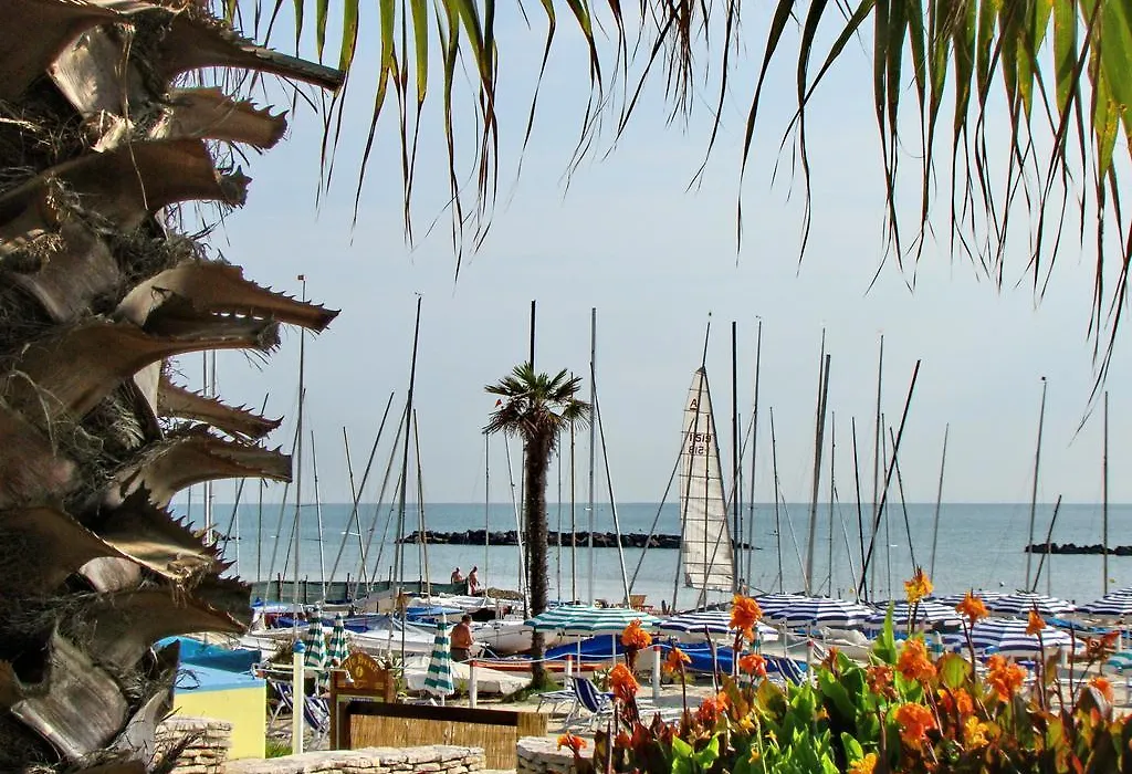Residence Acquamarina-1