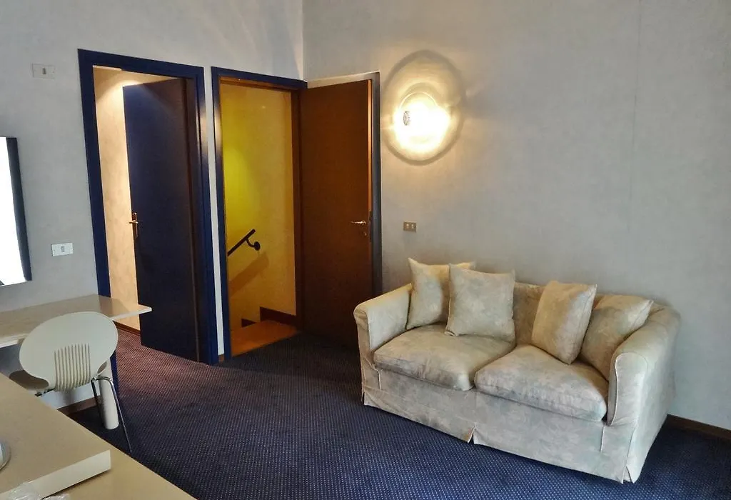 Hotel Pagoda-1