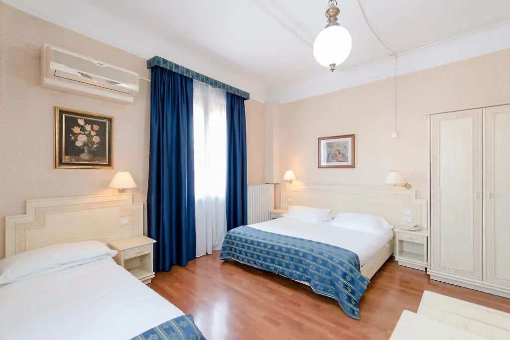 Hotel Centrale-1