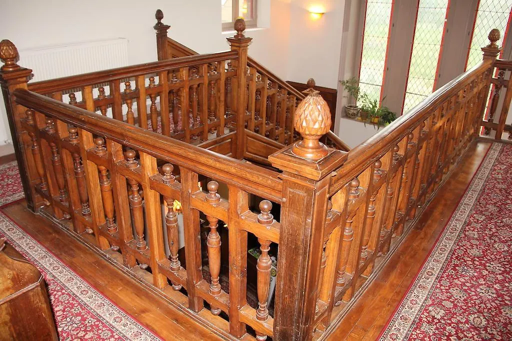 Chateau Lezat - Chambres d'Hotes-1