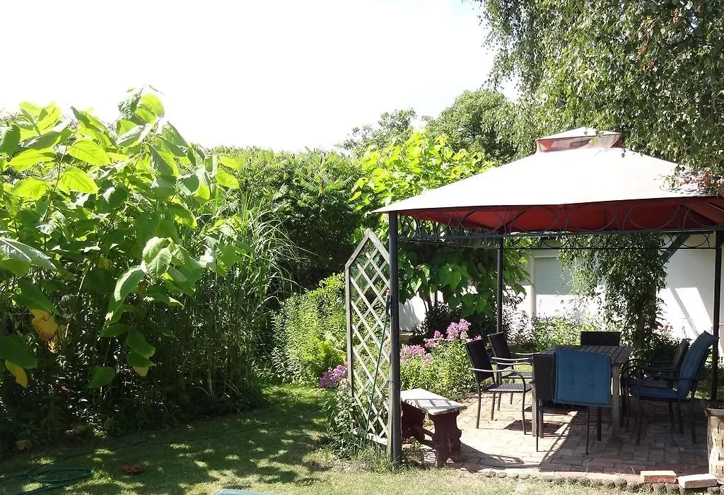 Kleine Pension-1