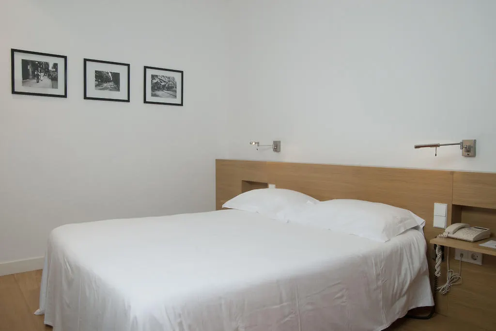 Hotel Montecarlo-1