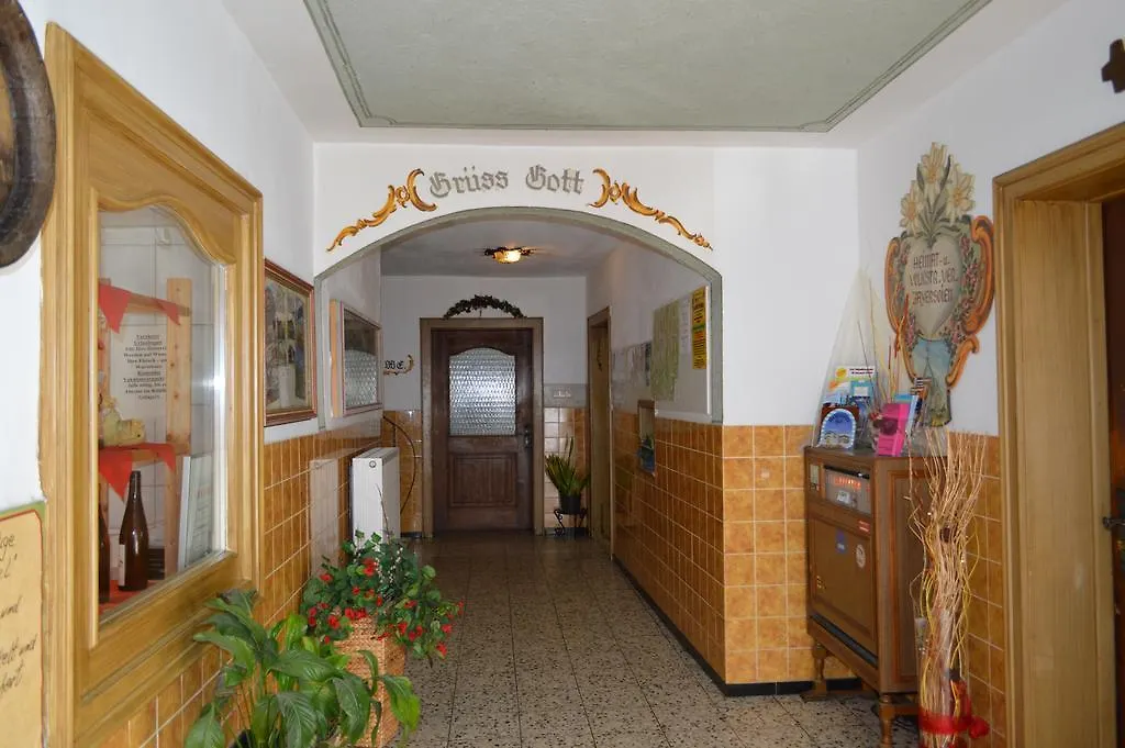 Bayersoier Hof-1
