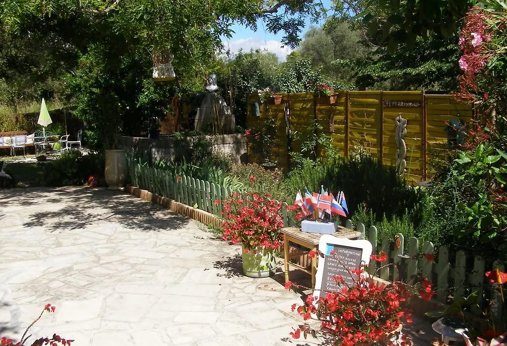 B&B Le Clos des Cigales-1