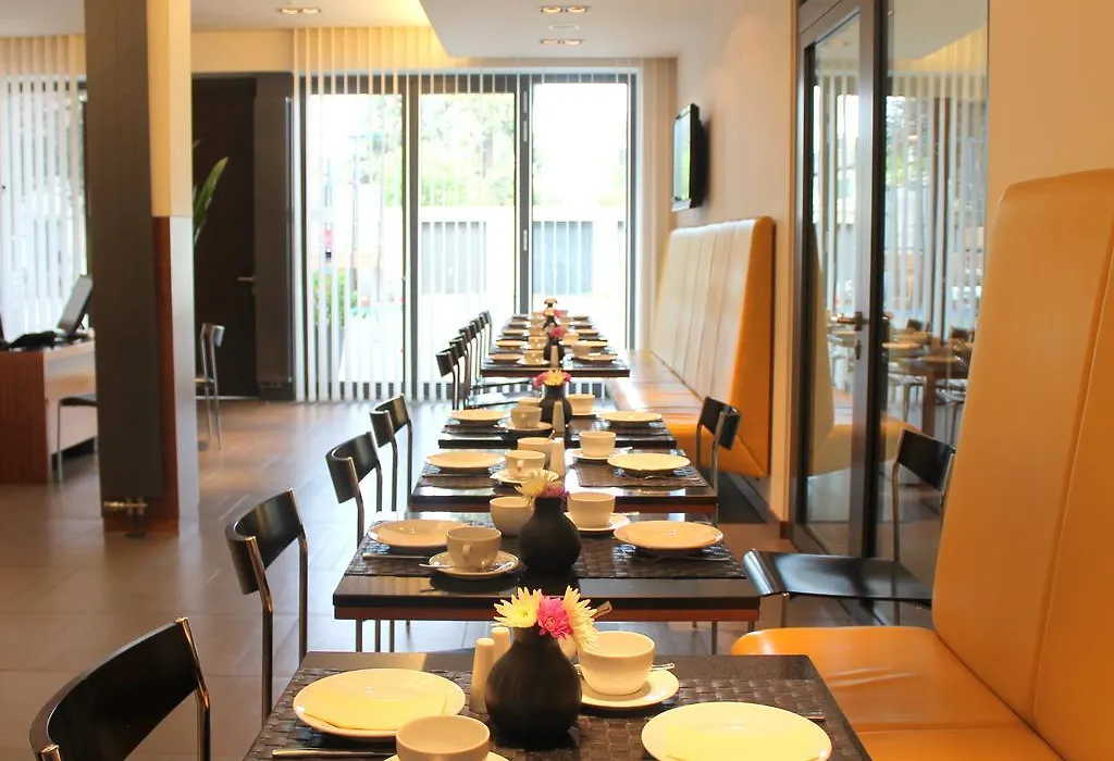 Venusberghotel-1