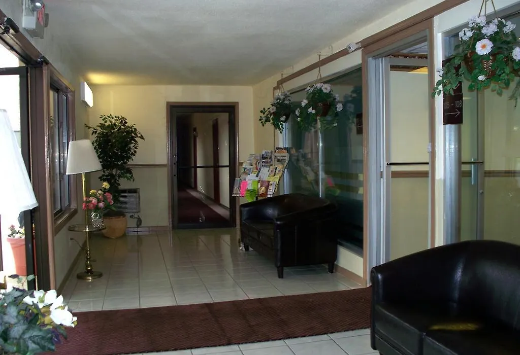 Budget Inn & Suites-1