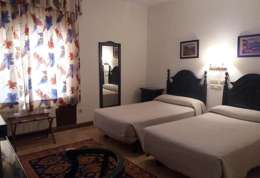 Hostal Don Paco-1