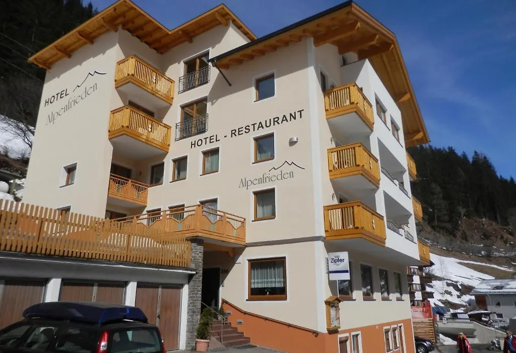 Hotel Alpenfrieden-1