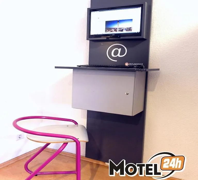 Motel 24H Mannheim-1