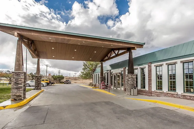 Econo Lodge-1