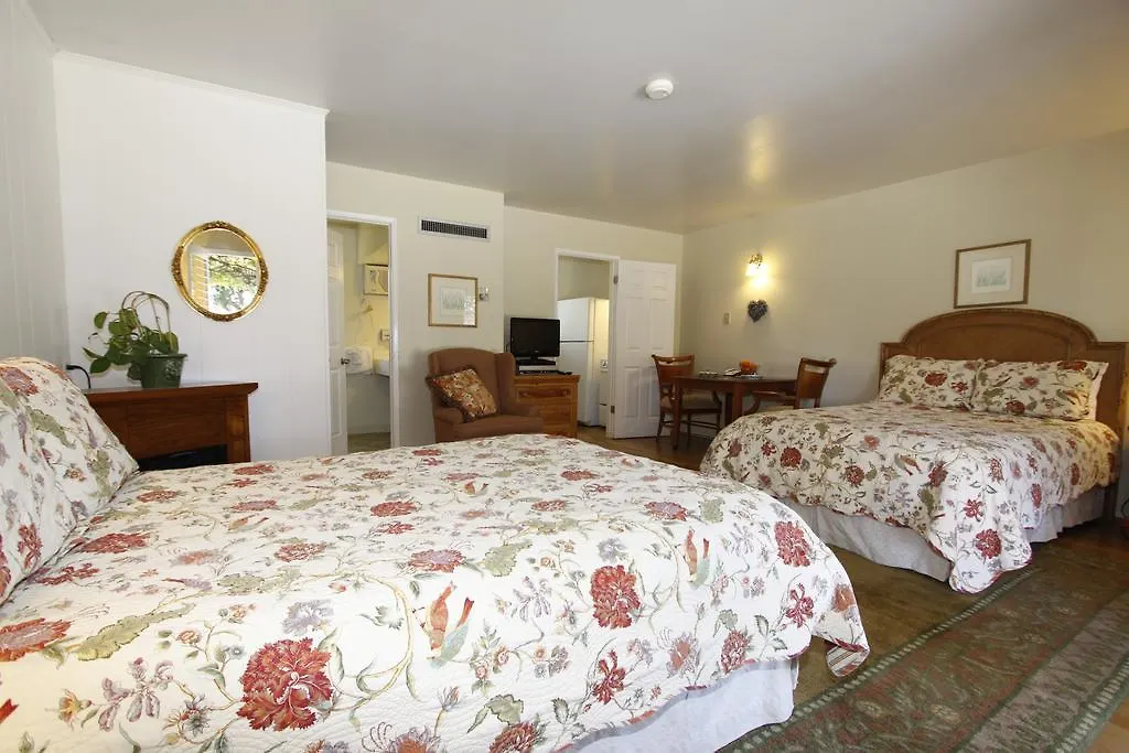 Meadowlark Inn-1